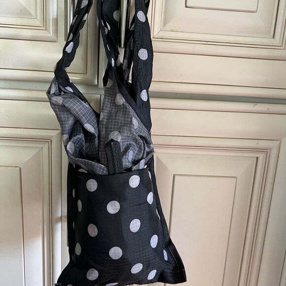 BeeGreen Reusable Grocery Bags Foldable & Lightweight polka dots - Picture 4 of 5